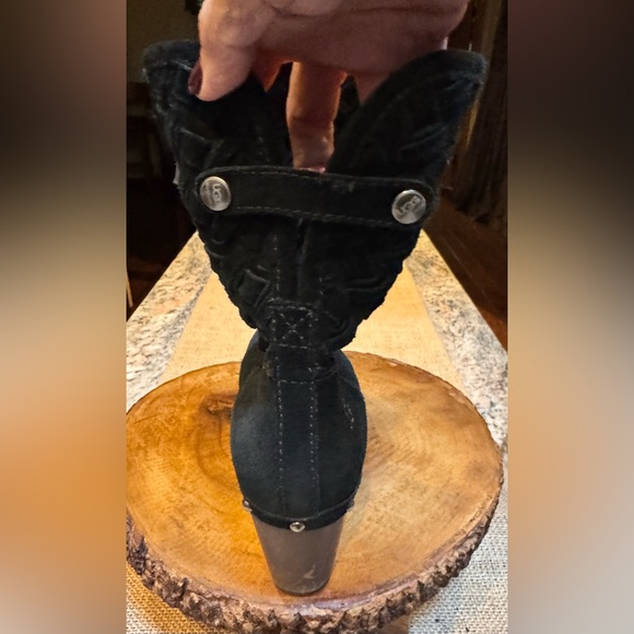 UGG Black Suede Leather Booties. Wooden heels. Size 7. GUC - Picture 5 of 13